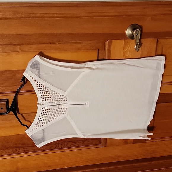 American Eagle White Tank Top - Picture 4 of 8